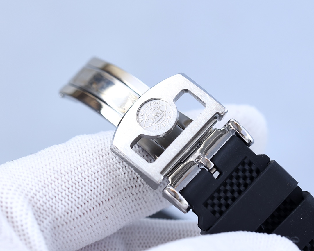 IWC- Portuguese IW390704 with Cal. 89361 chronograph movement Superluminova