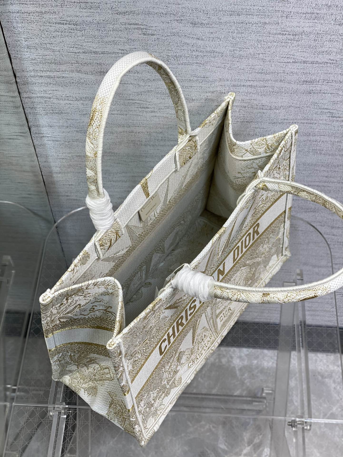 DIOR TOTE Christmas Gold Line Stargazer