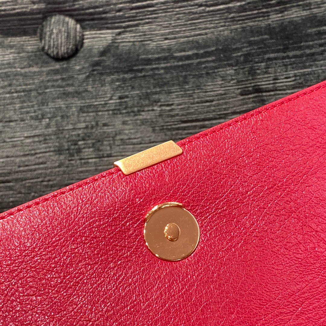 SAINT LAURENT 𝘽𝙀𝘾𝙆𝙔 𝟮𝟱𝙘𝙢   #629426 original leather.JD