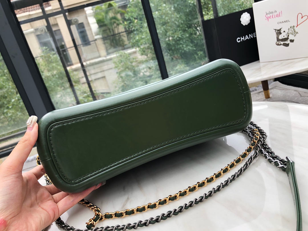 𝗖𝗵𝗮𝗻𝗲𝗹 𝗚𝗮𝗯𝗿𝗶𝗲𝗹𝗲❥ classic stray bag Italy 🇮🇹 