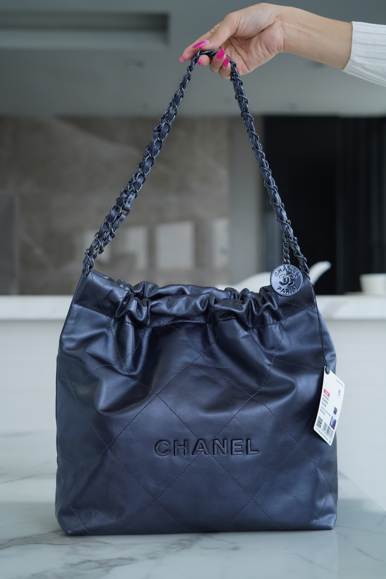𝗖𝗛𝗔𝗘𝗡𝗟✦𝟐𝟐𝗣 Advanced Handbags 𝟐𝟐 Handbag Small Metallic Blue