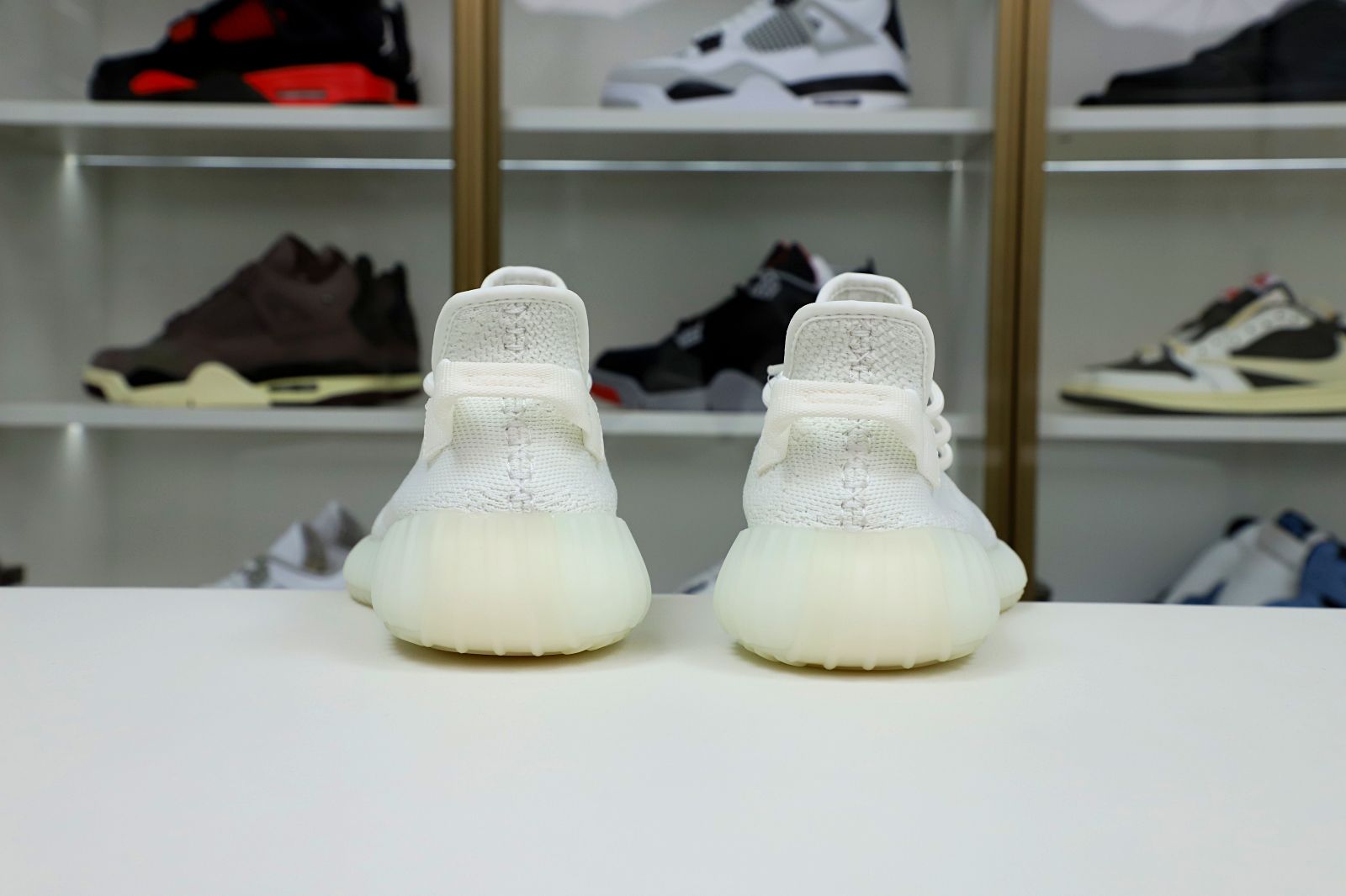 YEEZY BOOST 350 V2 CREAM WHITE / TRIPLE WHITE
