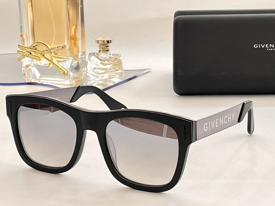 GIVENCHY *GV7016