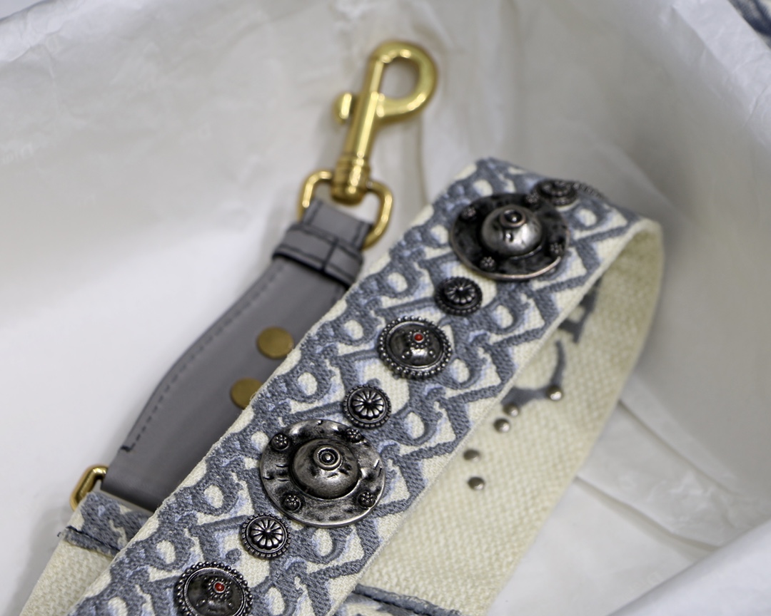 Dior personalized shoulder straps Imported custom solid brass fittings