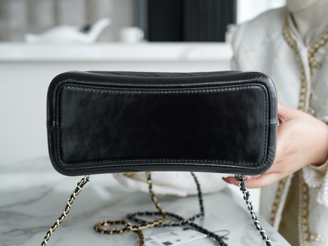 𝗖𝗵𝗮𝗻𝗲𝗹𝗚𝗮𝗯𝗿𝗶𝗲𝗹𝗲❥vagrancyBackpack Italy 🇮🇹 