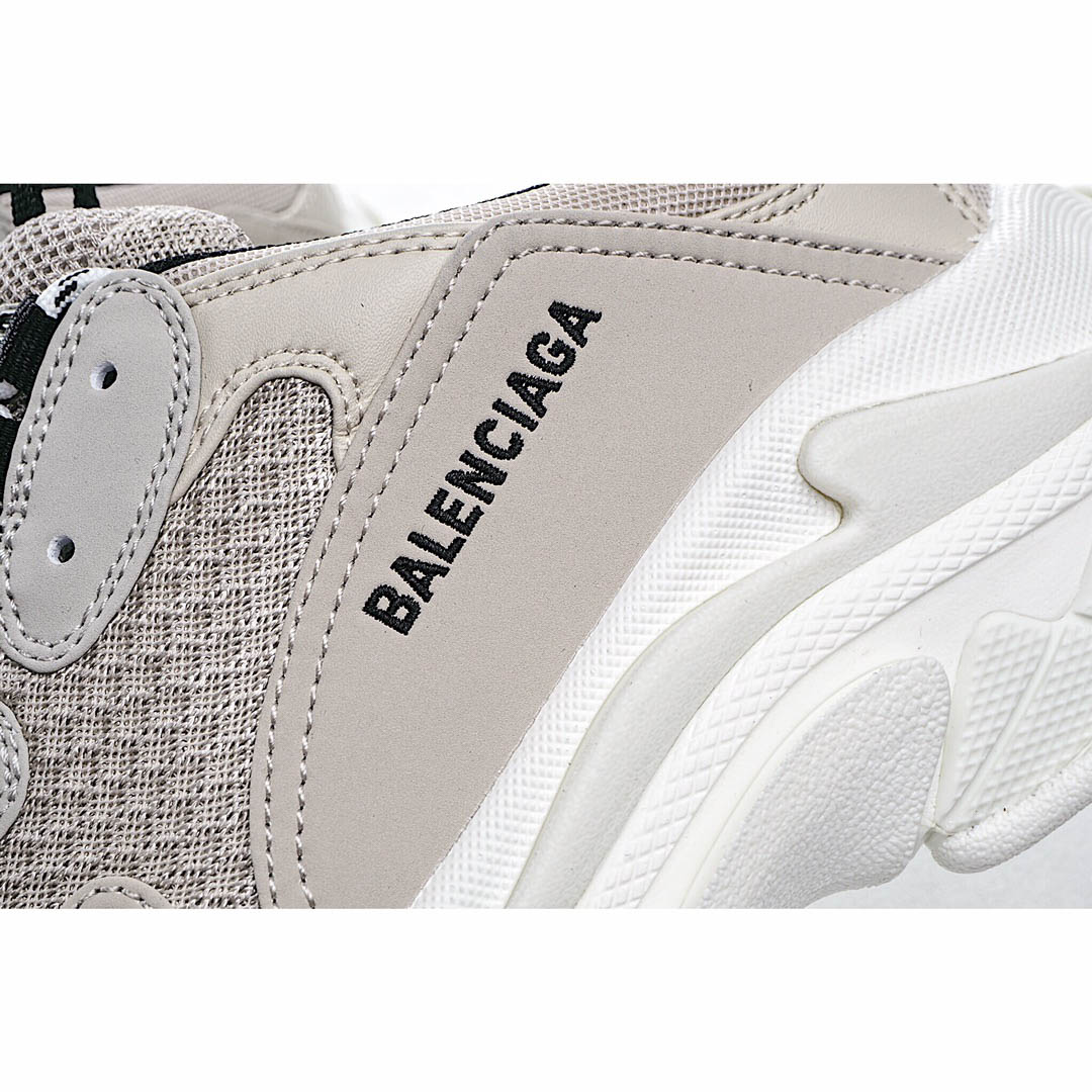 Balenciaga Triple S dad shoes running shoes