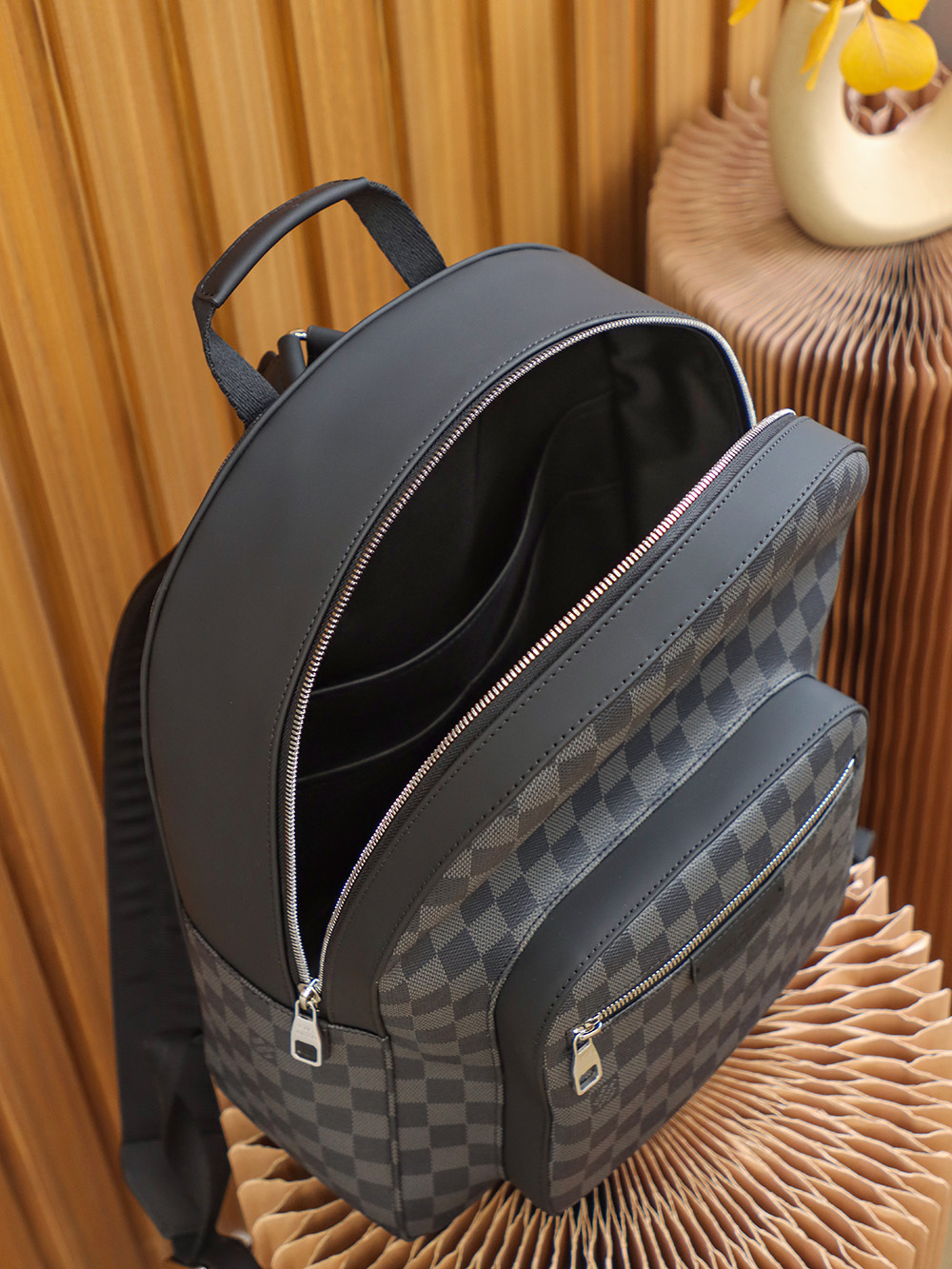Louis Vuitton 𝐉𝐎𝐒𝐇 Backpack N41473