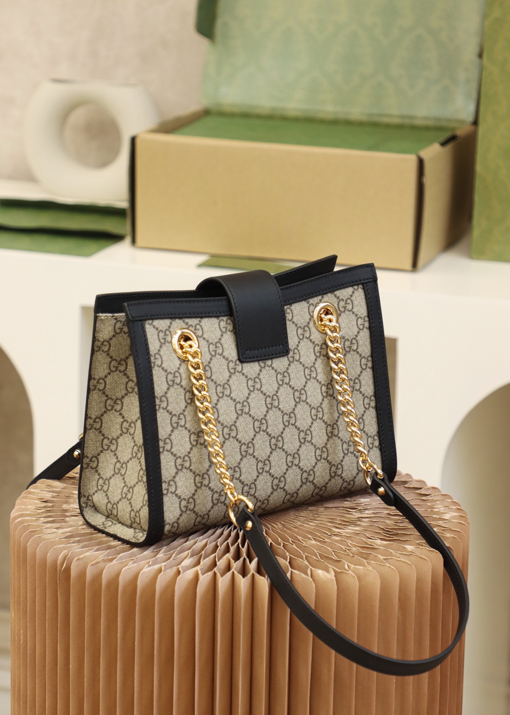 GUCCI 𝐏𝐚𝐝𝐥𝐨𝐜𝐤 series trumpet original leather #498156