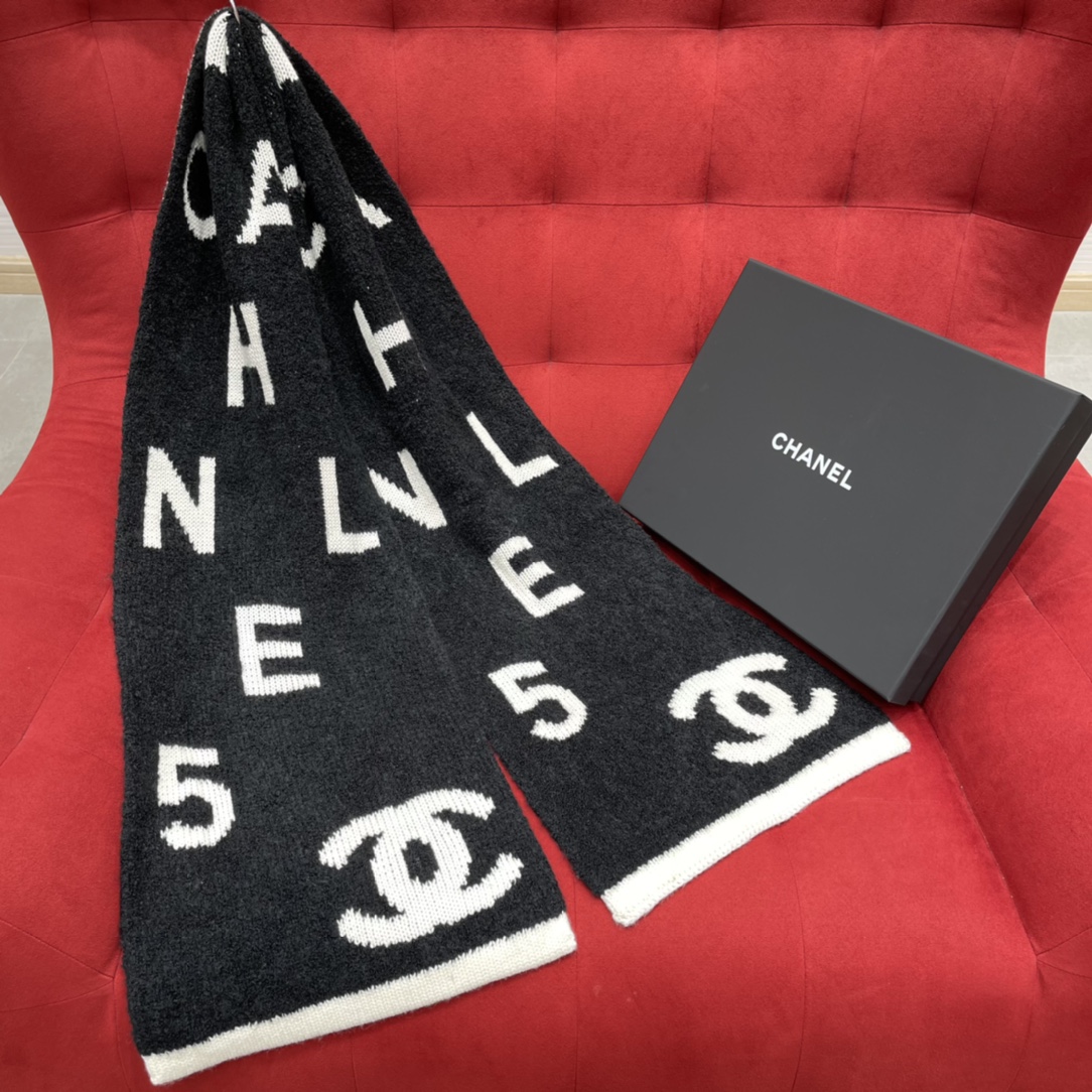 𝐂𝐡𝐚𝐧𝐞𝐥 Character No. 5 scarf 🧣 Double-sided two-color jacquard scarf 49% cashmere ➕ 40% wool ➕ 11% silk fabric