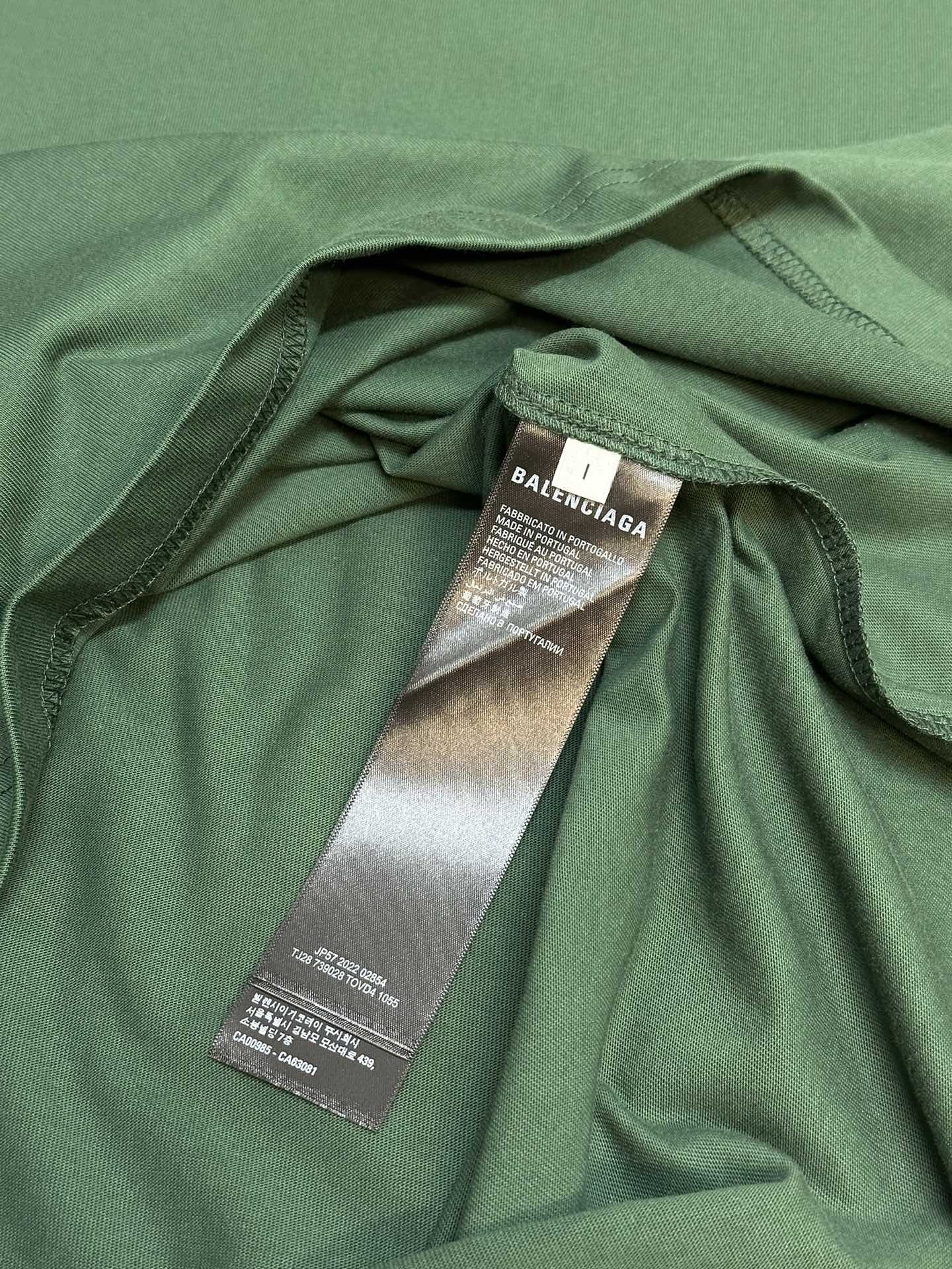 Balenciaga double back embroidered short sleeves