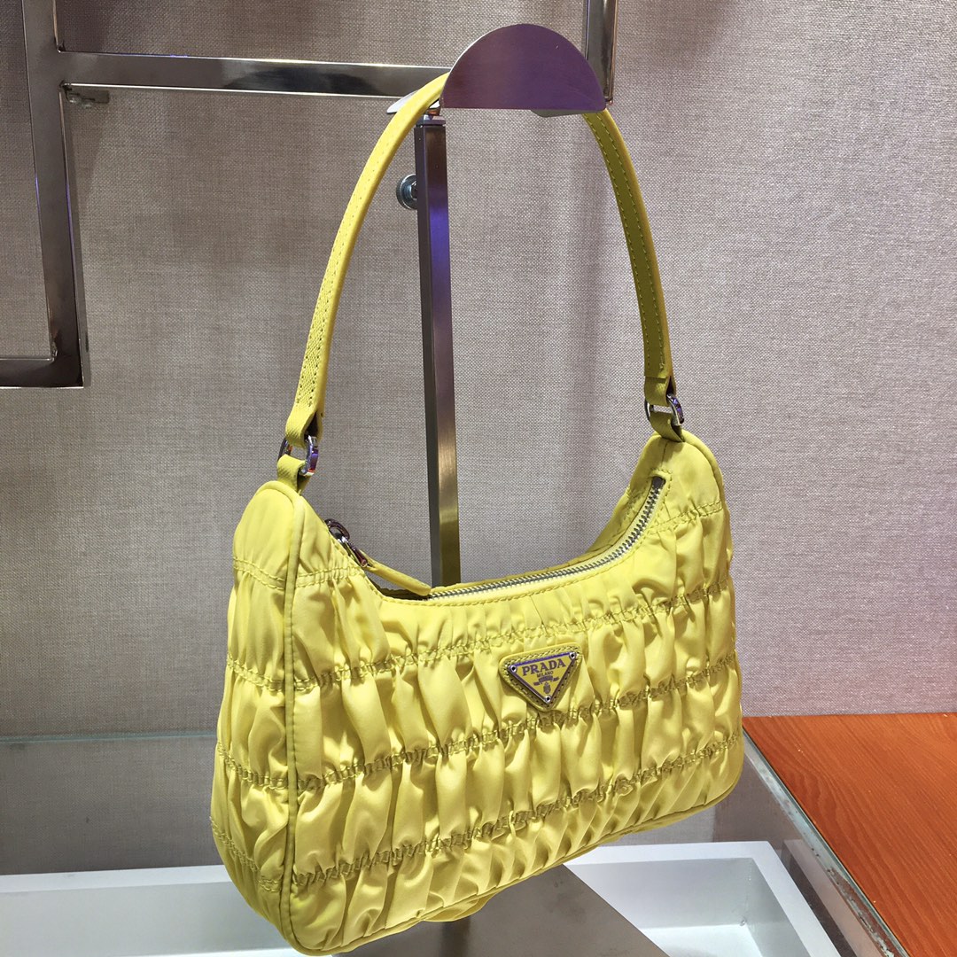 𝐏𝐑𝐀𝐃𝐀 nylon crinkle Hobo underarm bag