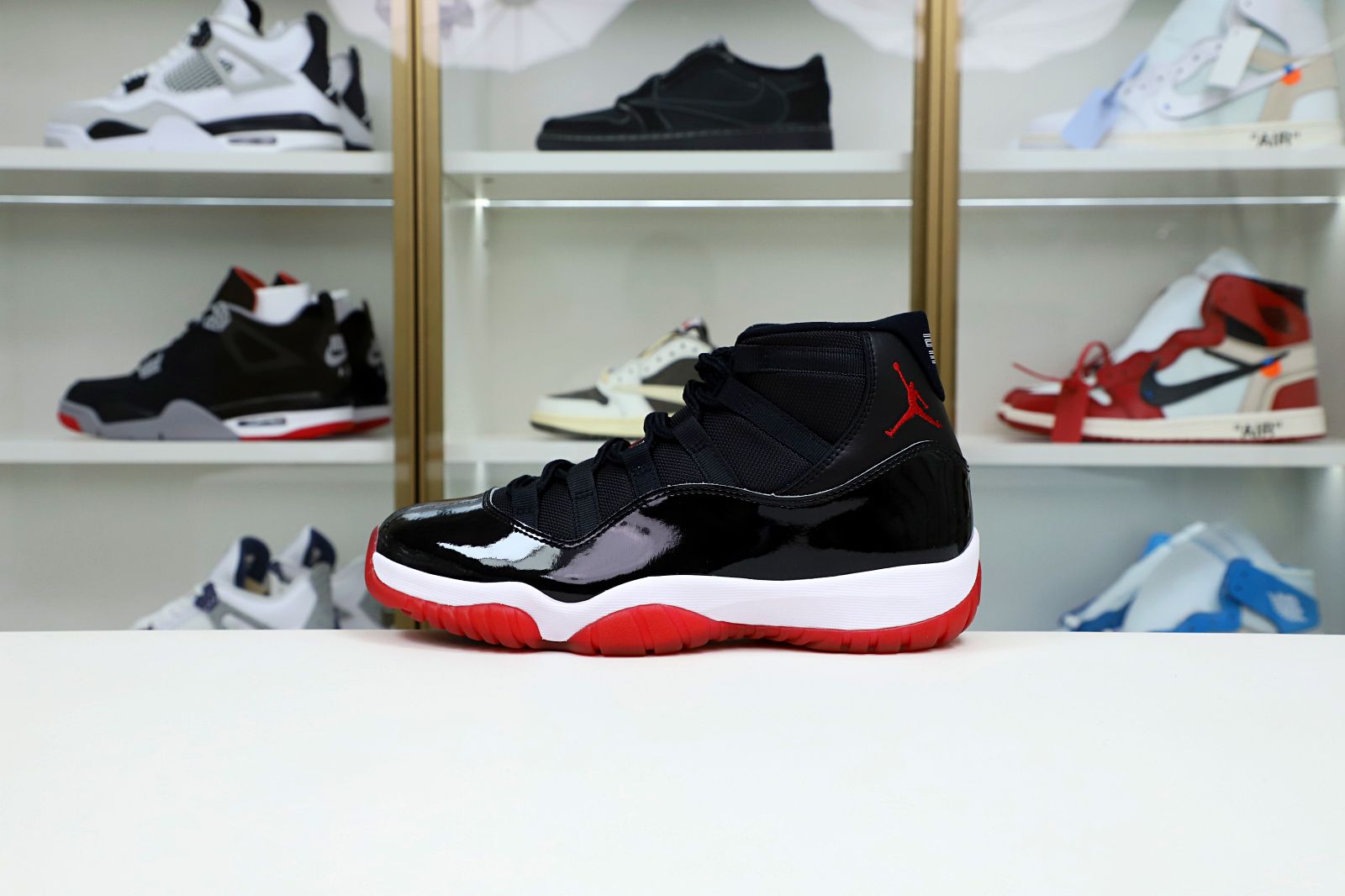 AIR JORDAN 11 RETRO BRED 2019