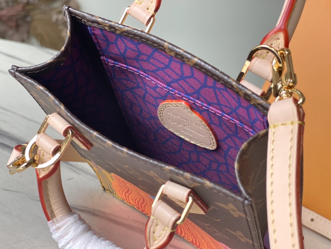 𝐋𝐎𝐔𝐈𝐒 𝐕𝐔𝐈𝐓𝐓𝐎𝐍 M82112 LV x YK PETIT SAC PLAT Bag