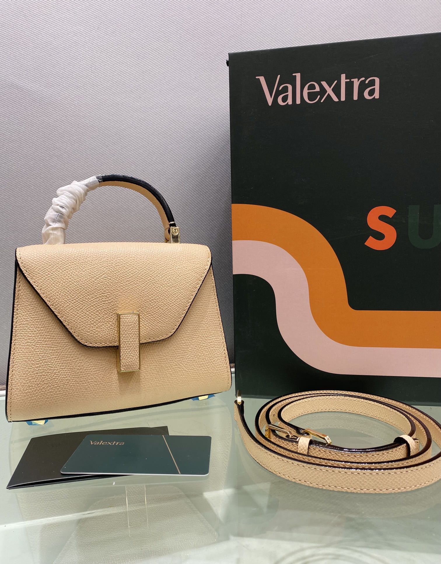 VALEXTRA Valextra