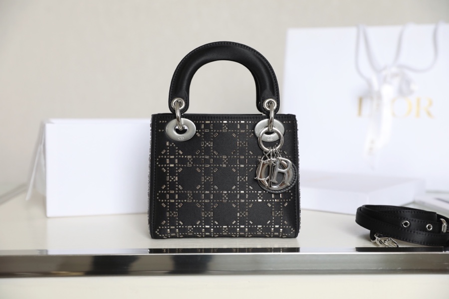 Dior Lady mini 💗 Black hot-stamped diamond toffee bag DR-051