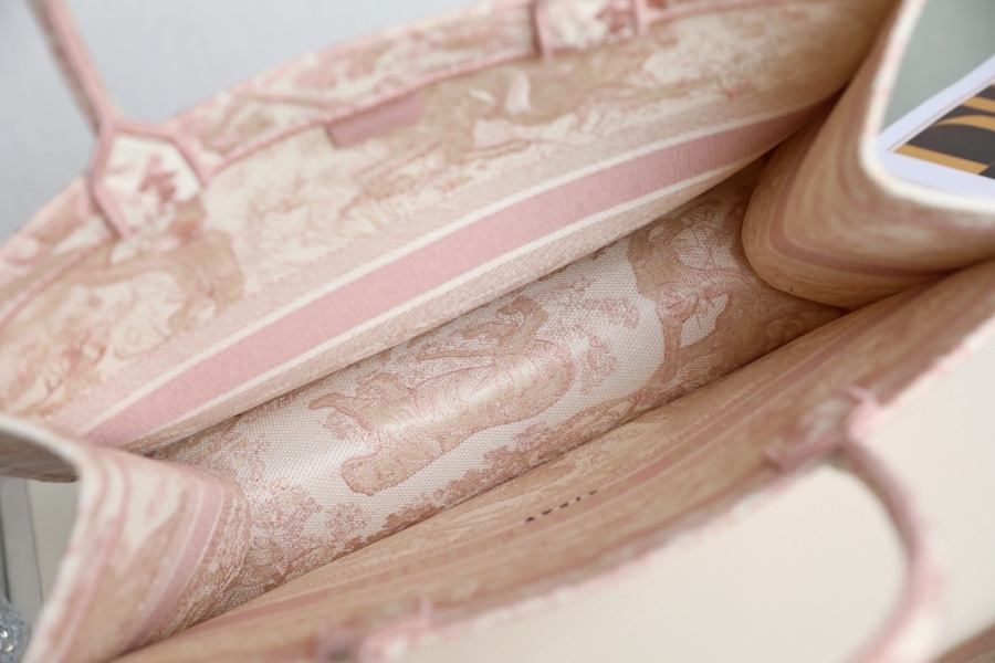 DIOR TOTE Pink Tiger