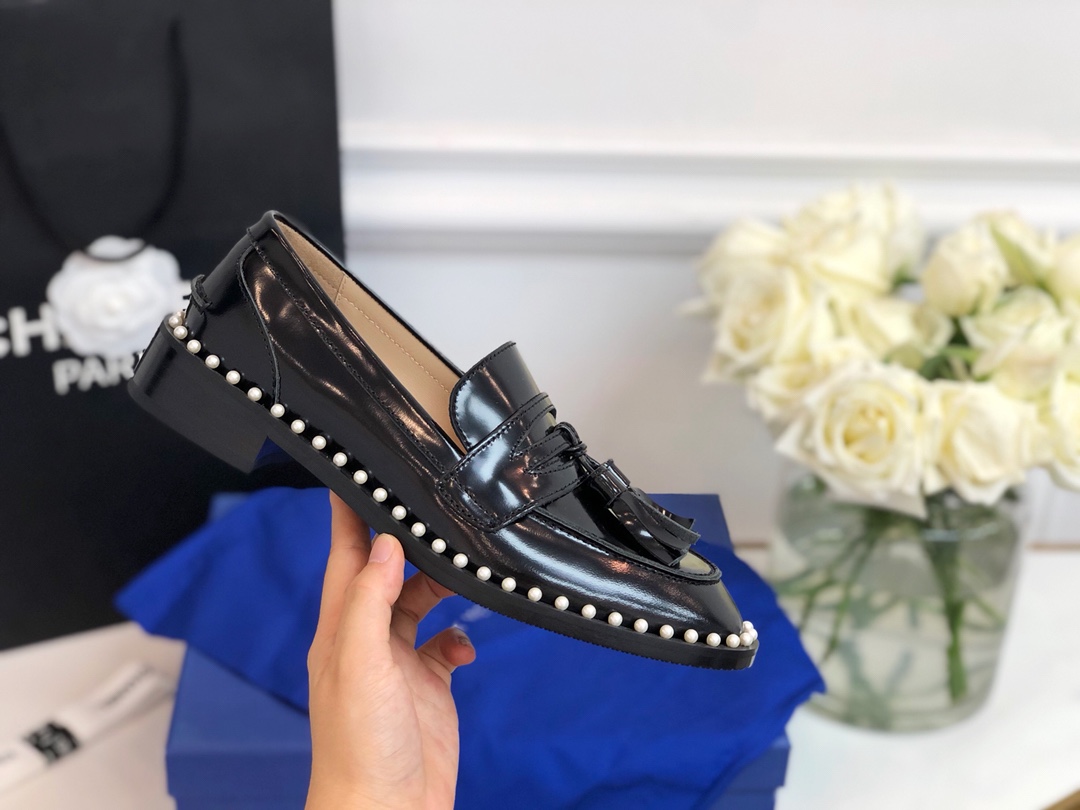 STUART WEITZMAN w Super good wearable Louboutins 〰️ million years classic small leather shoes