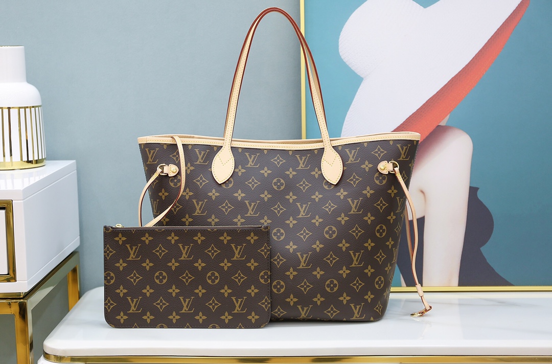 Louis Vuitton 𝗡𝗲𝘃𝗲𝗿𝗳𝘂𝗹𝗹 M40995