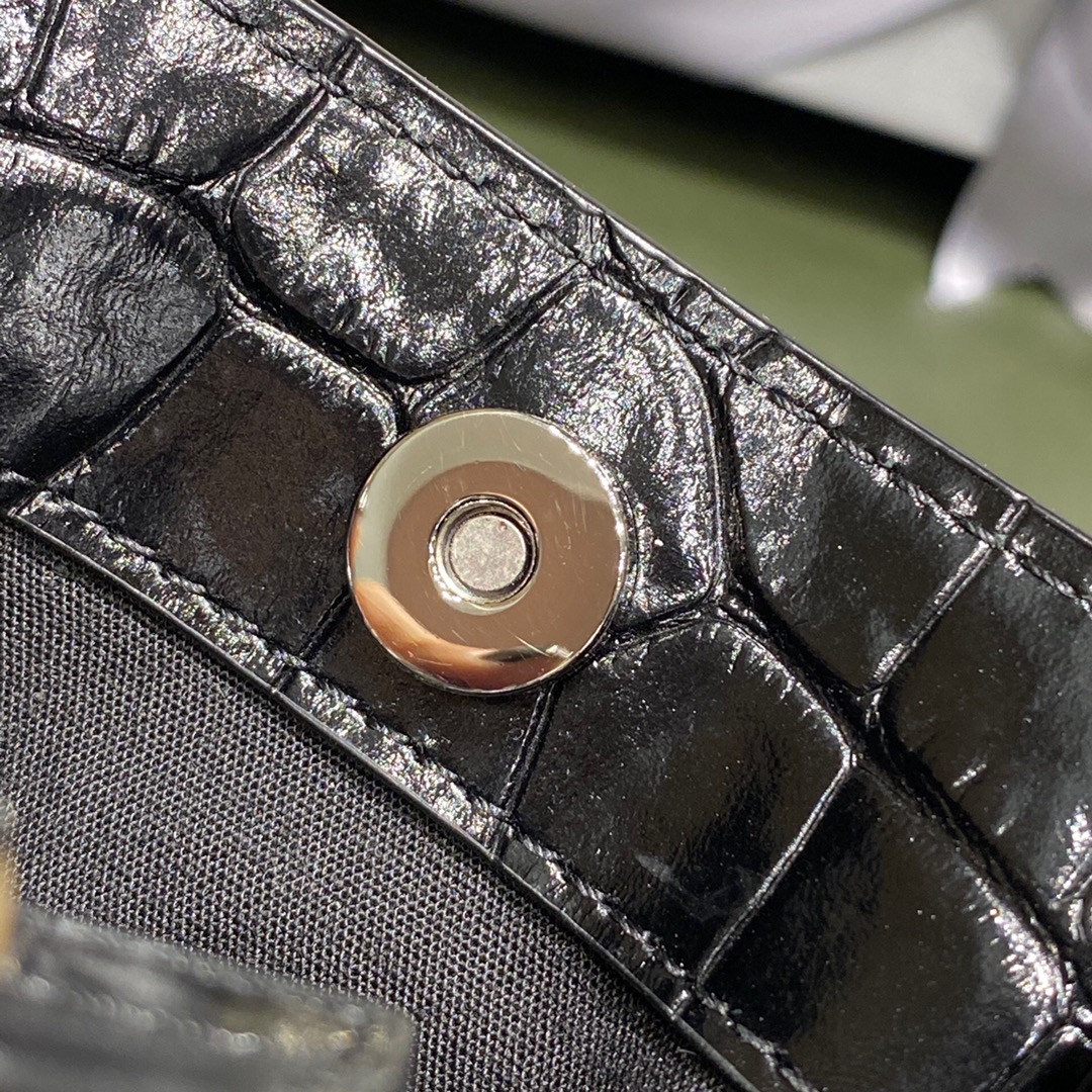 BALENCIAGA 𝗦𝗵𝗼𝗽𝗽𝗶𝗻𝗴 𝗯 𝗮𝗴 Crocodile shopping paper bag