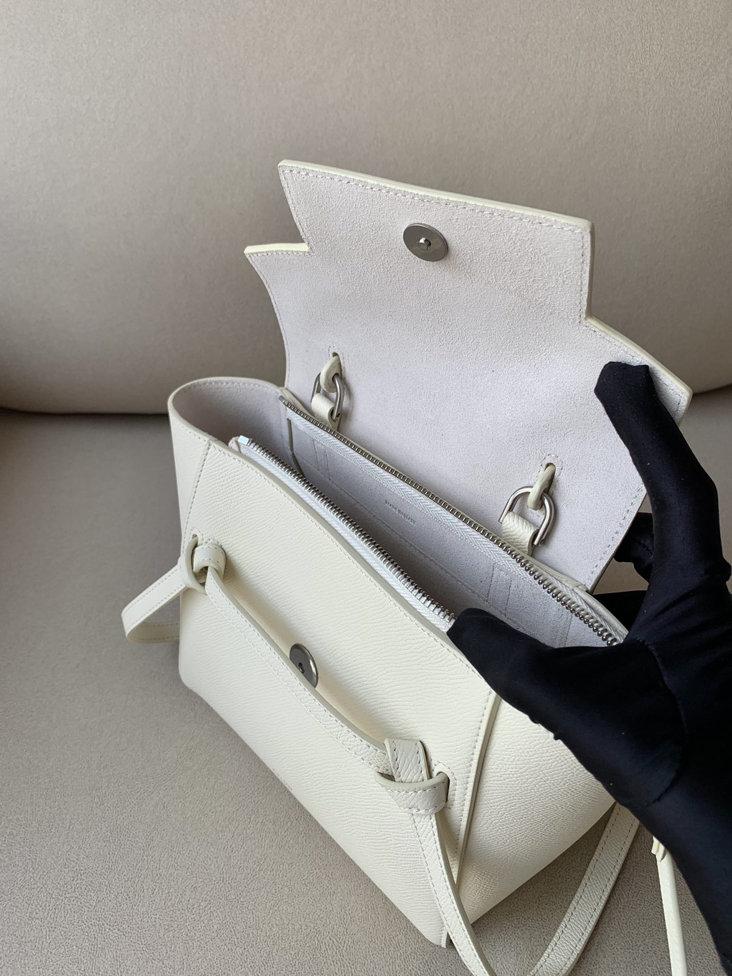 𝐂𝐞𝐥𝐢𝐧𝐞 Belt Bag Catfish Bag Small Grained Calfskin