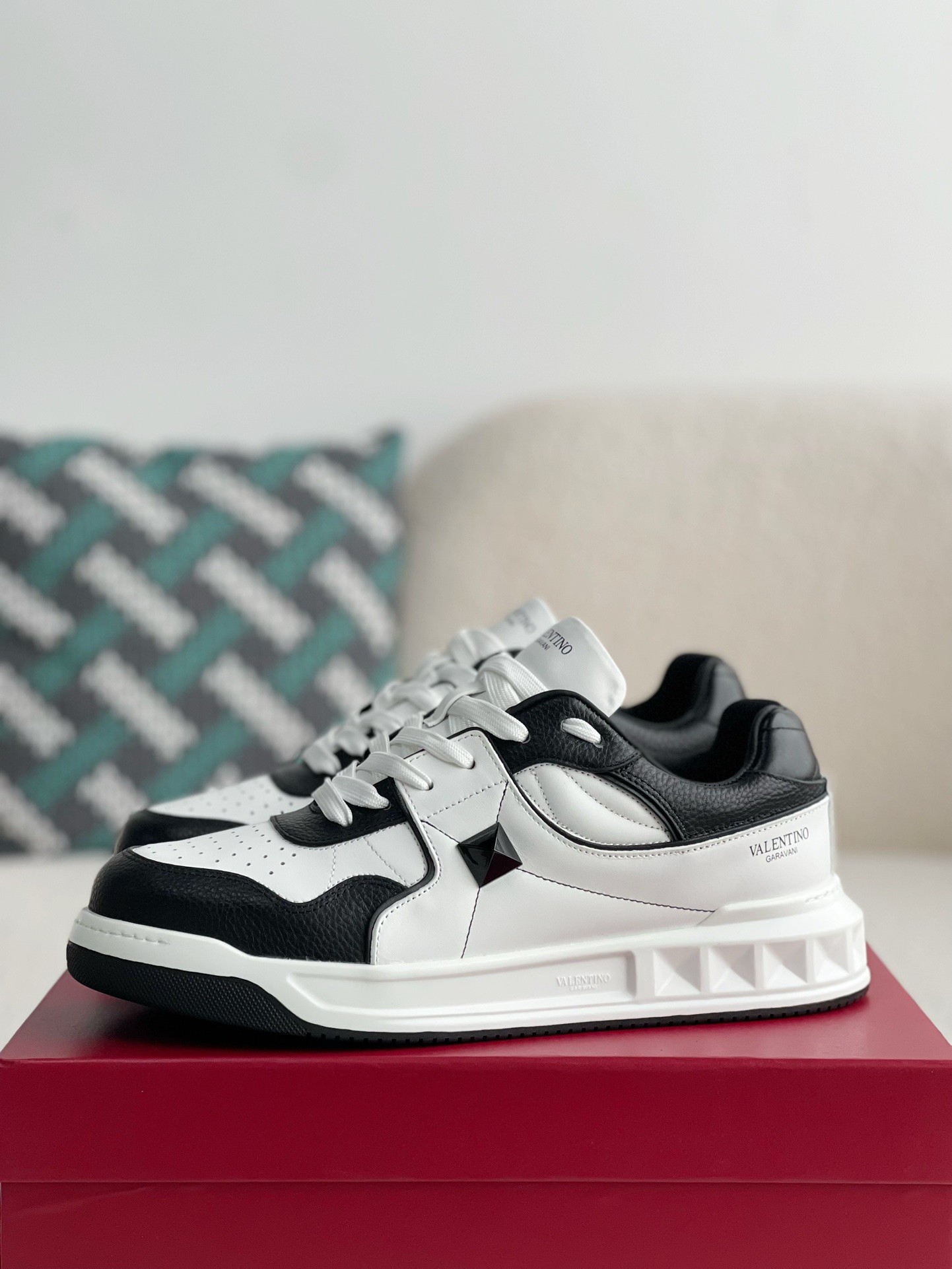 Valentino Sneakers