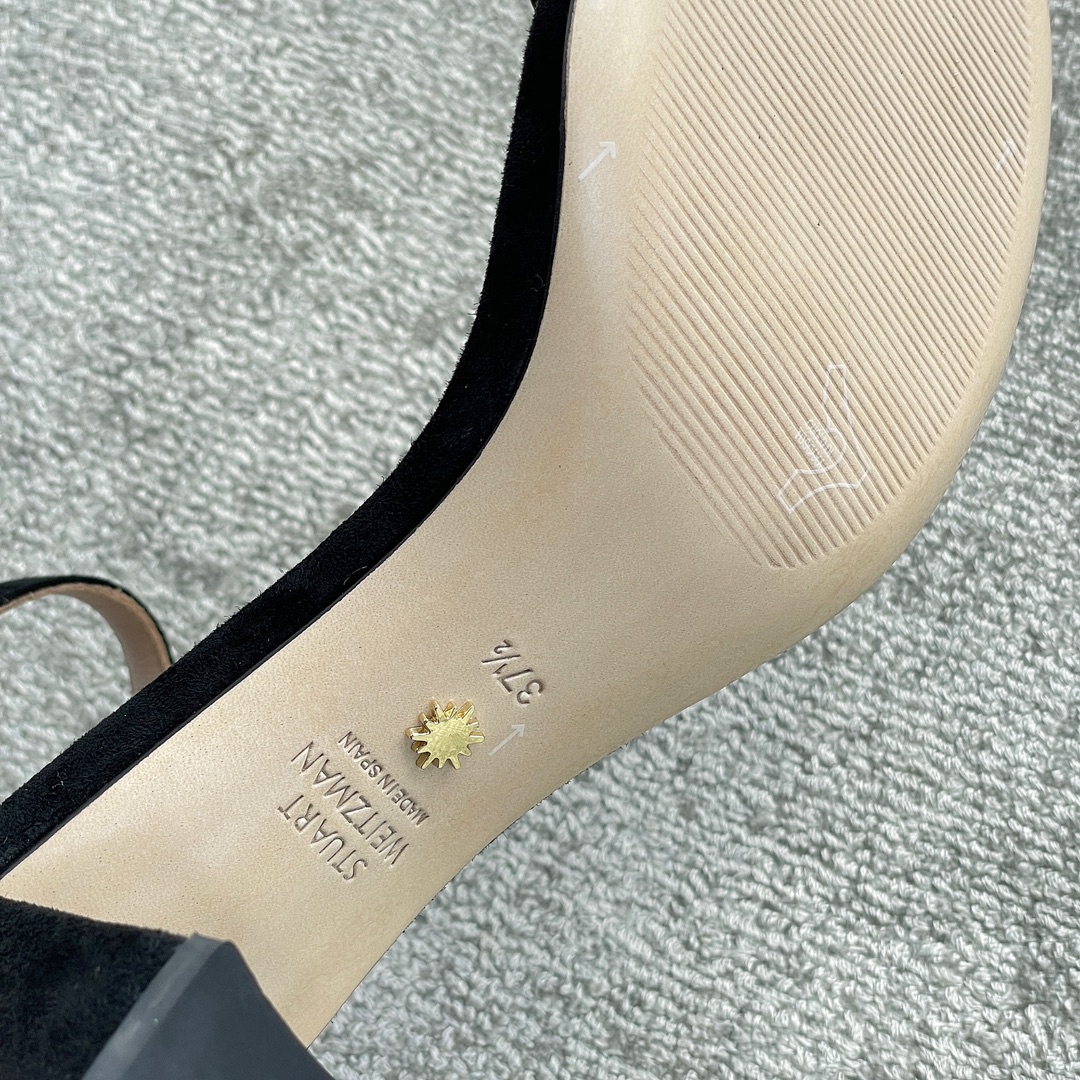 Stuar*t weitzma*n sandals