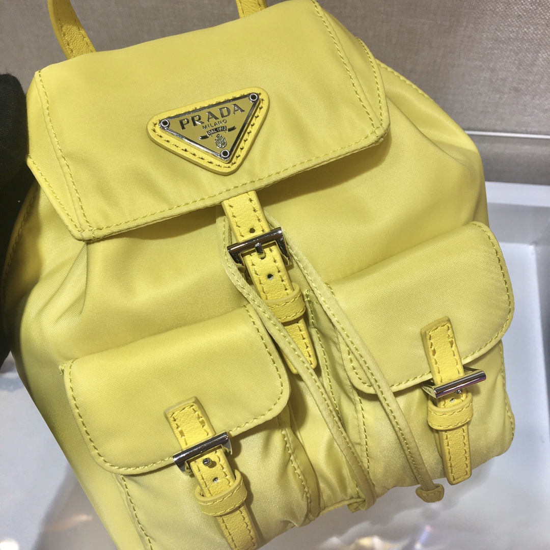 𝐏𝐑𝐀𝐃𝐀 Mini crossbody small backpack