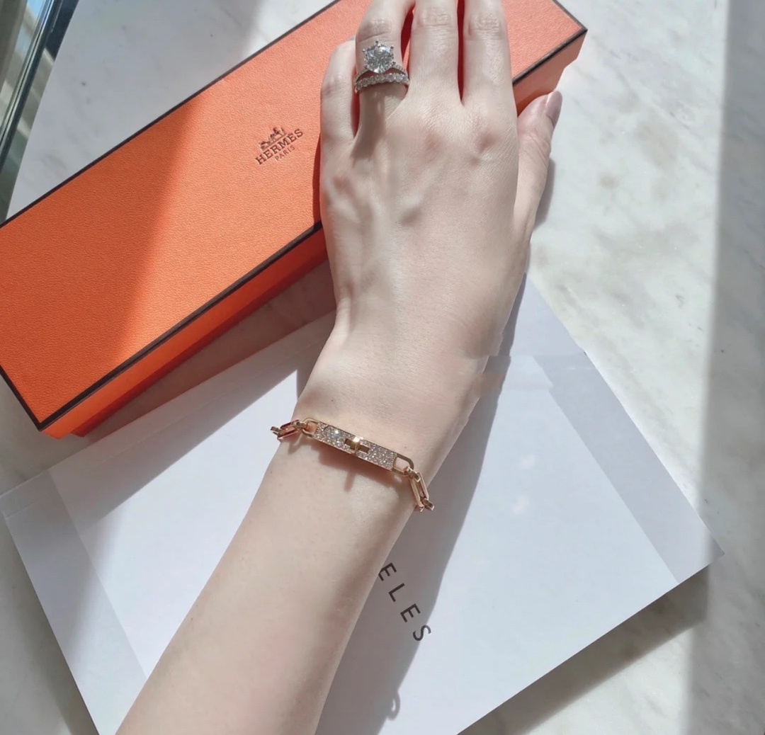Hermes bracelet