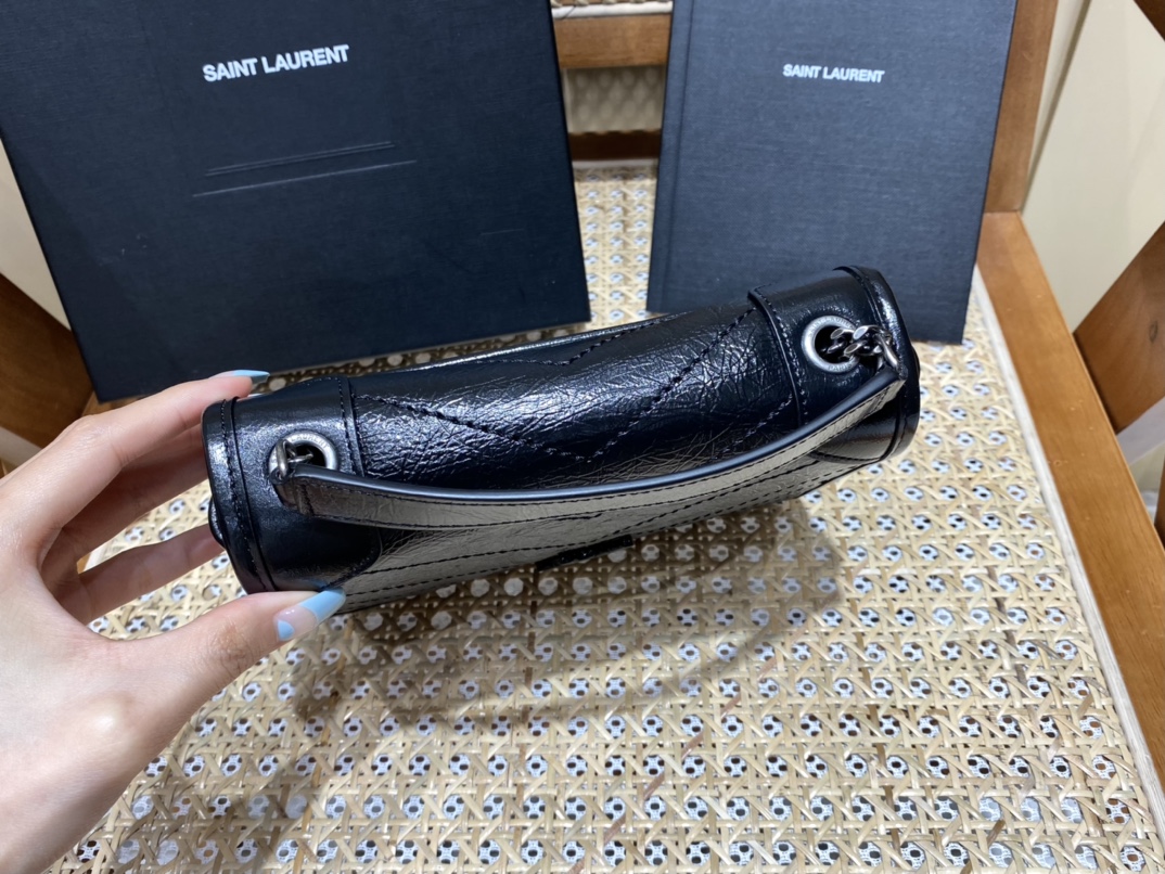 SAINT LAURENT  #583103