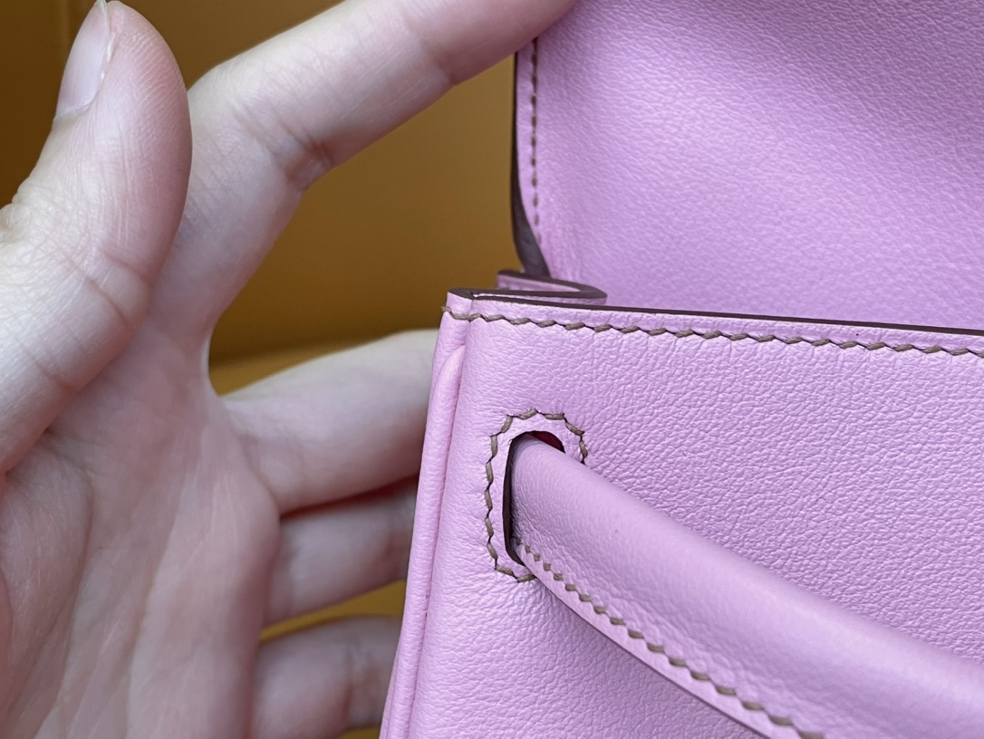 Kelly doll cherry blossom pink swift silver buckle