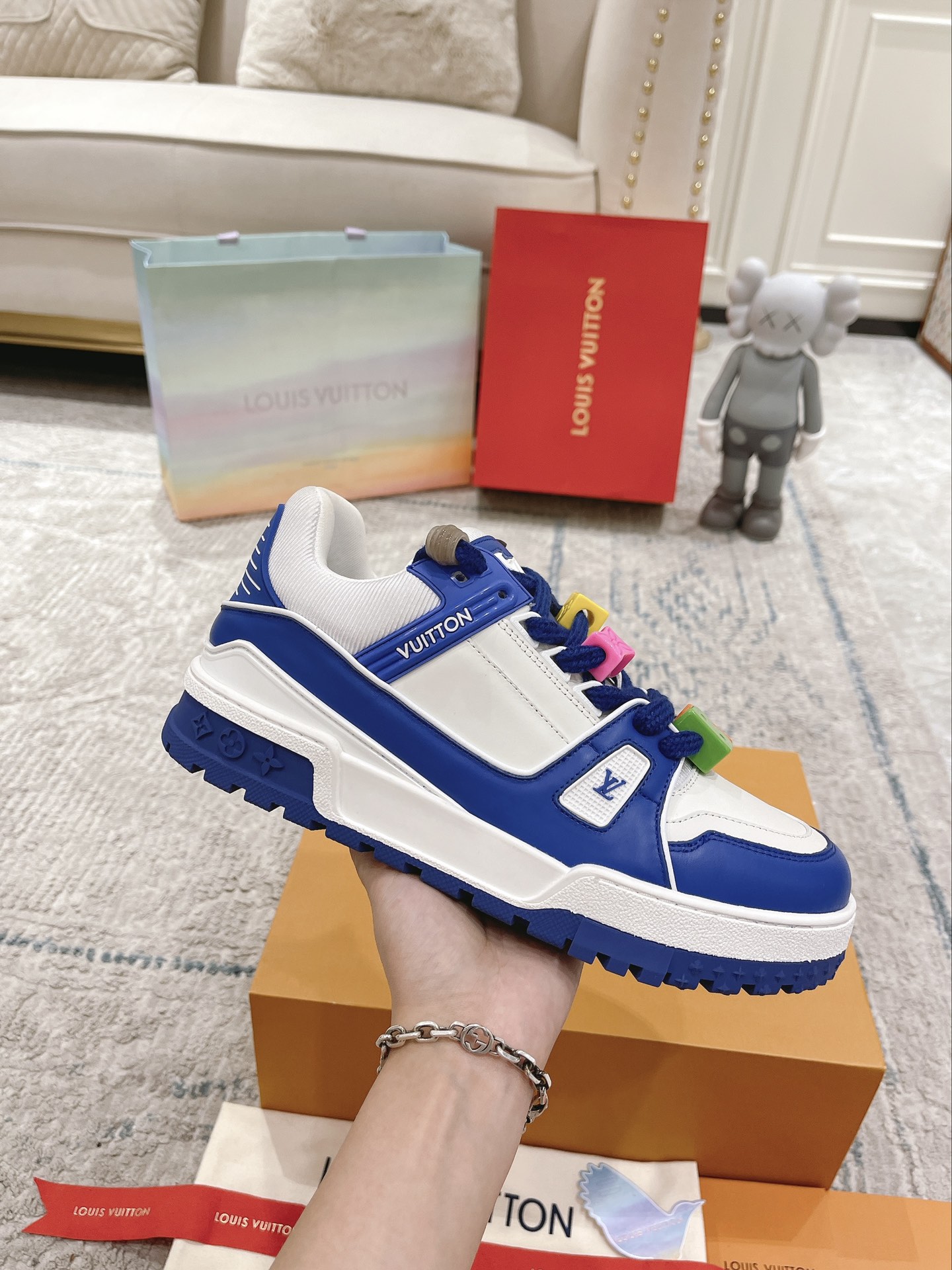 Louis Vuitton couple models DIY buckle sneakers sneakers