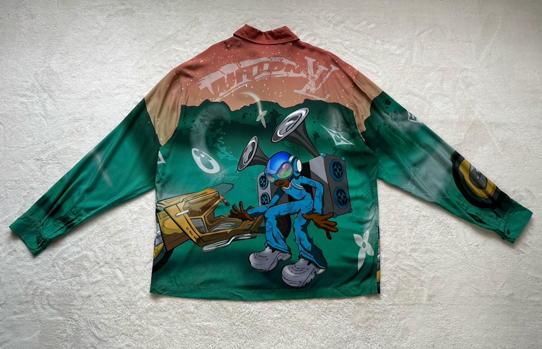 Louis Vuitton… Alien Long Sleeve Shirt