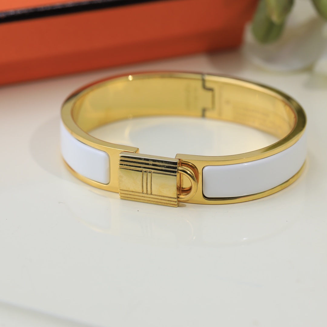 Hermes bracelet