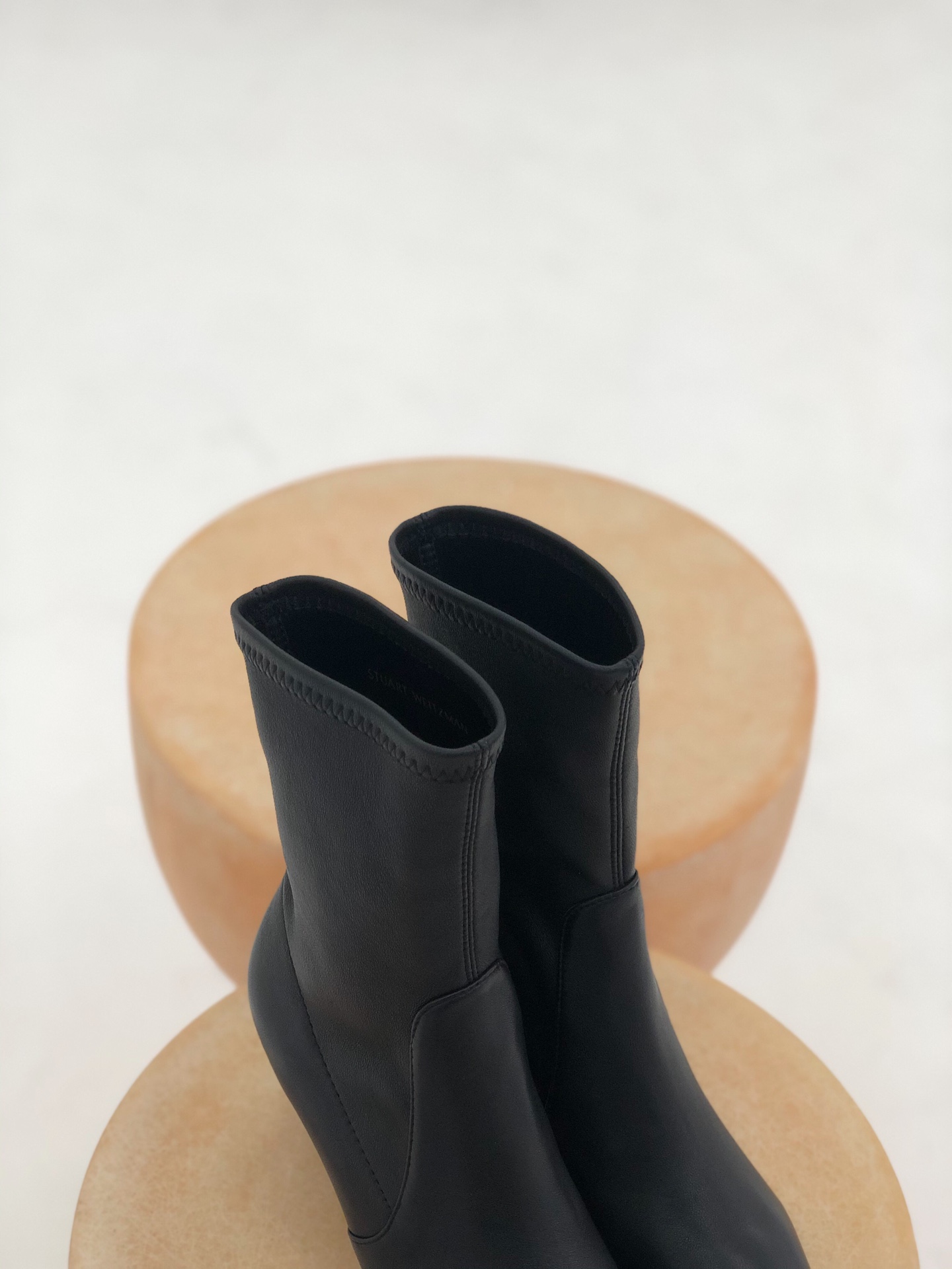 Stuart Weitzman Model: WREN7.5cm Stuart Weitzman TPU outsole