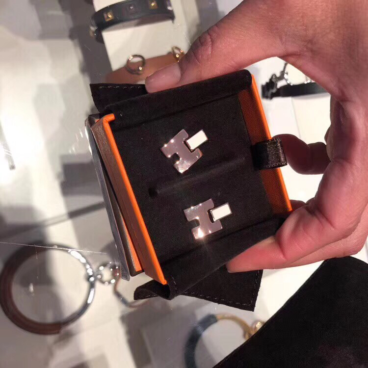 Hermes necklace