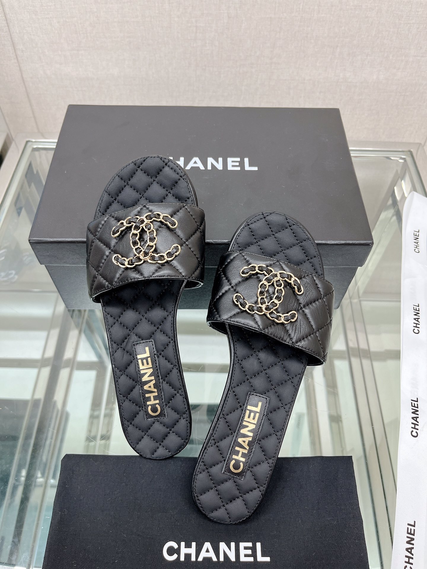 CHANEL 23Ss new diamond check chain double C buckle metal heel slippers sheepskin lining