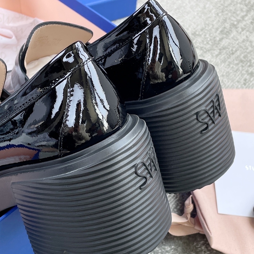 Stuar*t weitzma*n ultralight loafers