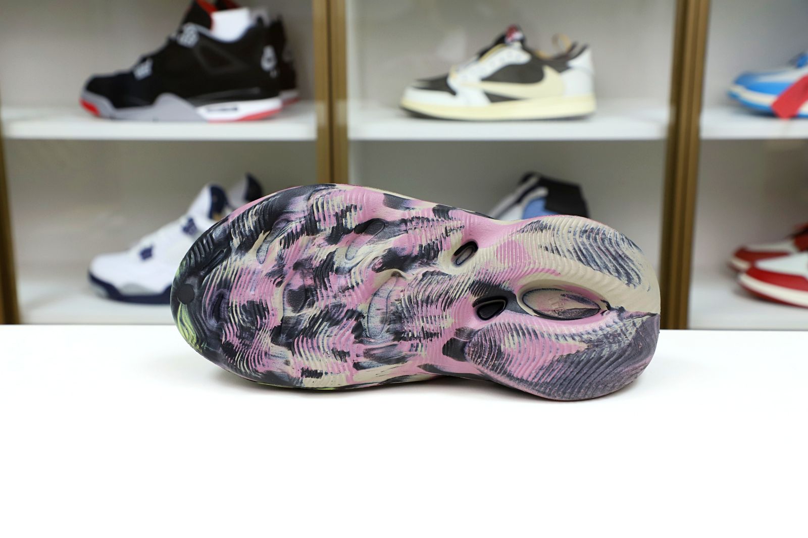 YEEZY FOAM RUNNER MX CARBON 2022 (IG9562)