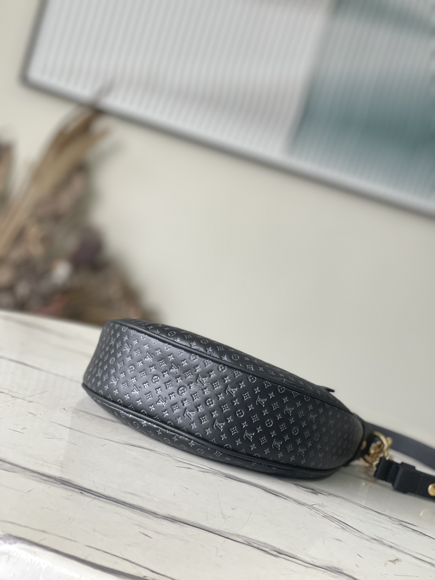 𝐋𝐎𝐔𝐈𝐒 𝐕𝐔𝐈𝐓𝐓𝐎𝐍   M22591