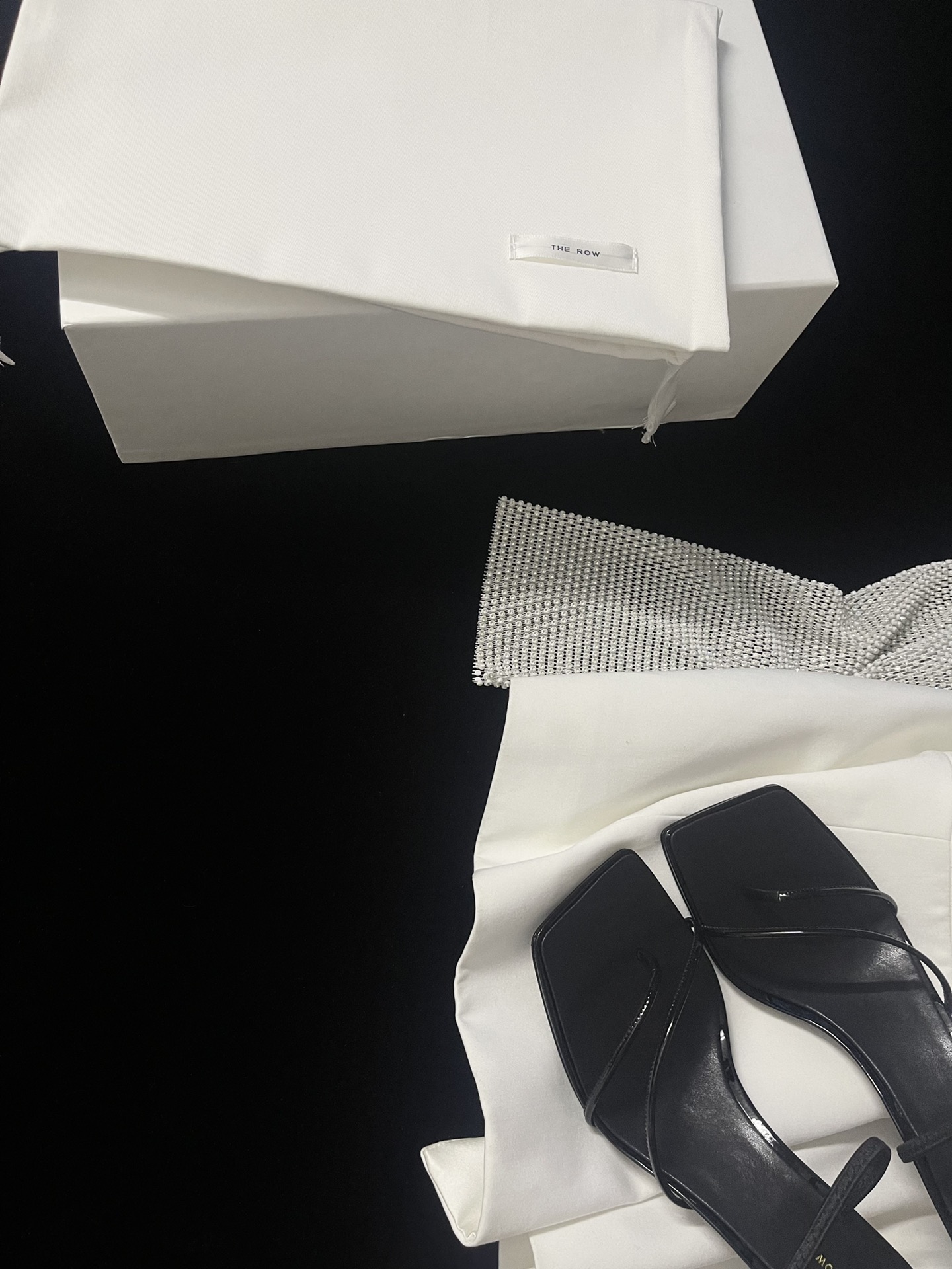 𝐓𝐡𝐞 𝐫𝐨𝐰 ｜𝟐𝟎𝟐𝟑/𝐒𝐒 𝐧𝐞𝐰 Minimalist sandals