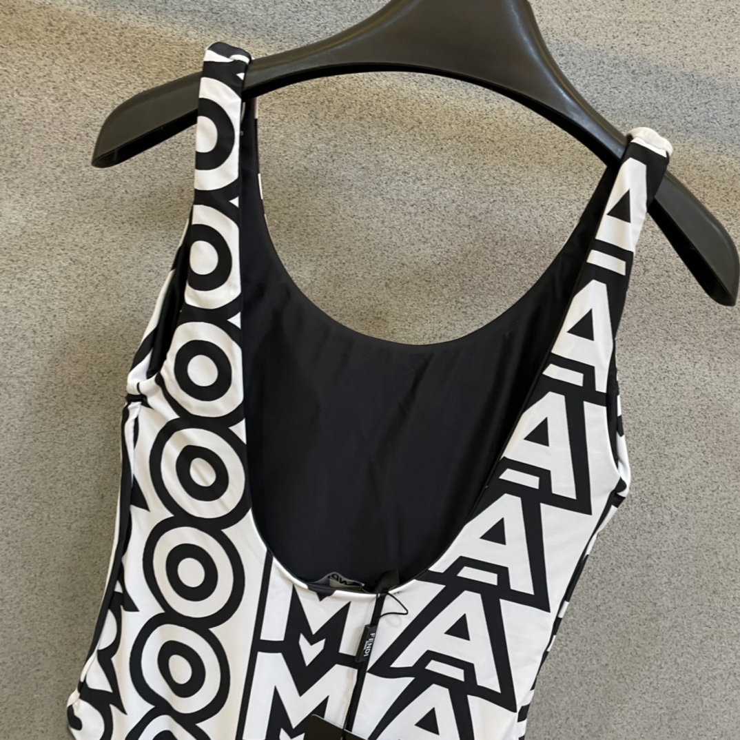 Fendi New one-piece swimming costume