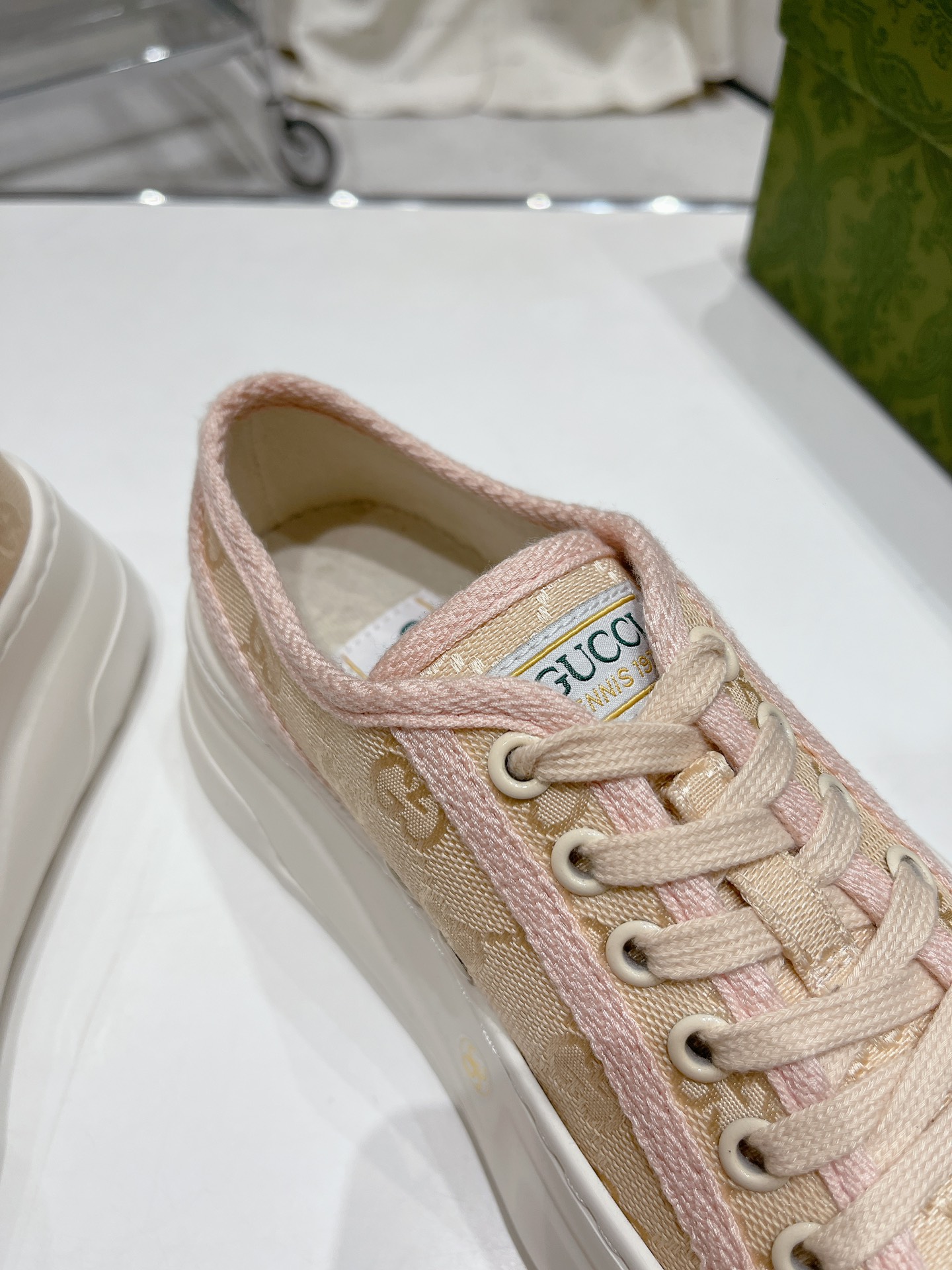 Gucci Explosive Presbyopia Canvas Casual Platform Shoes