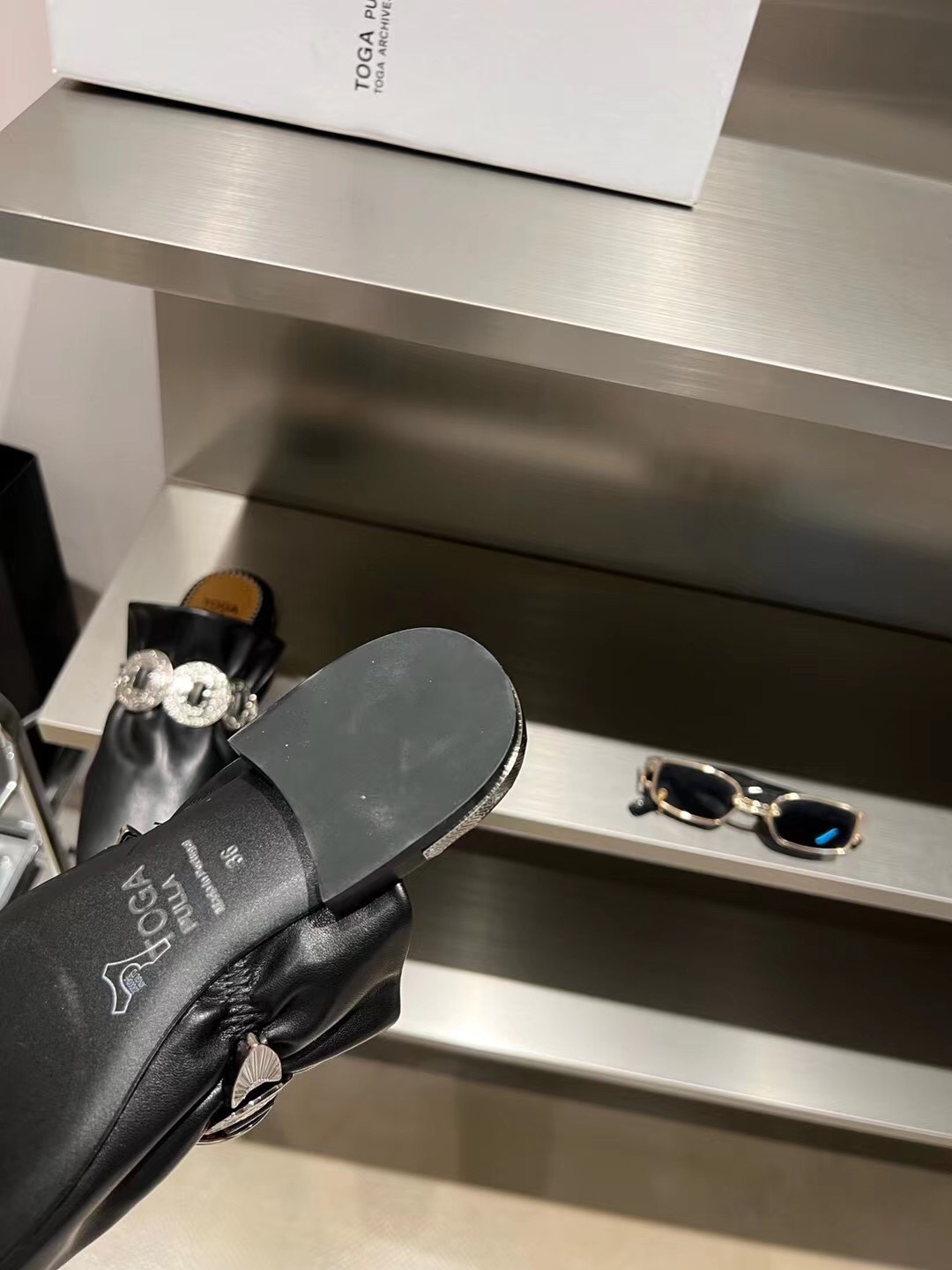 𝐓𝐨𝐠𝐚 𝐏𝐮𝐥𝐥𝐚 ｜𝟐𝟎𝟐𝟐/𝐒𝐒 𝐧𝐞𝐰 Exclusive quality toga pulla 2022/aw mullet slippers