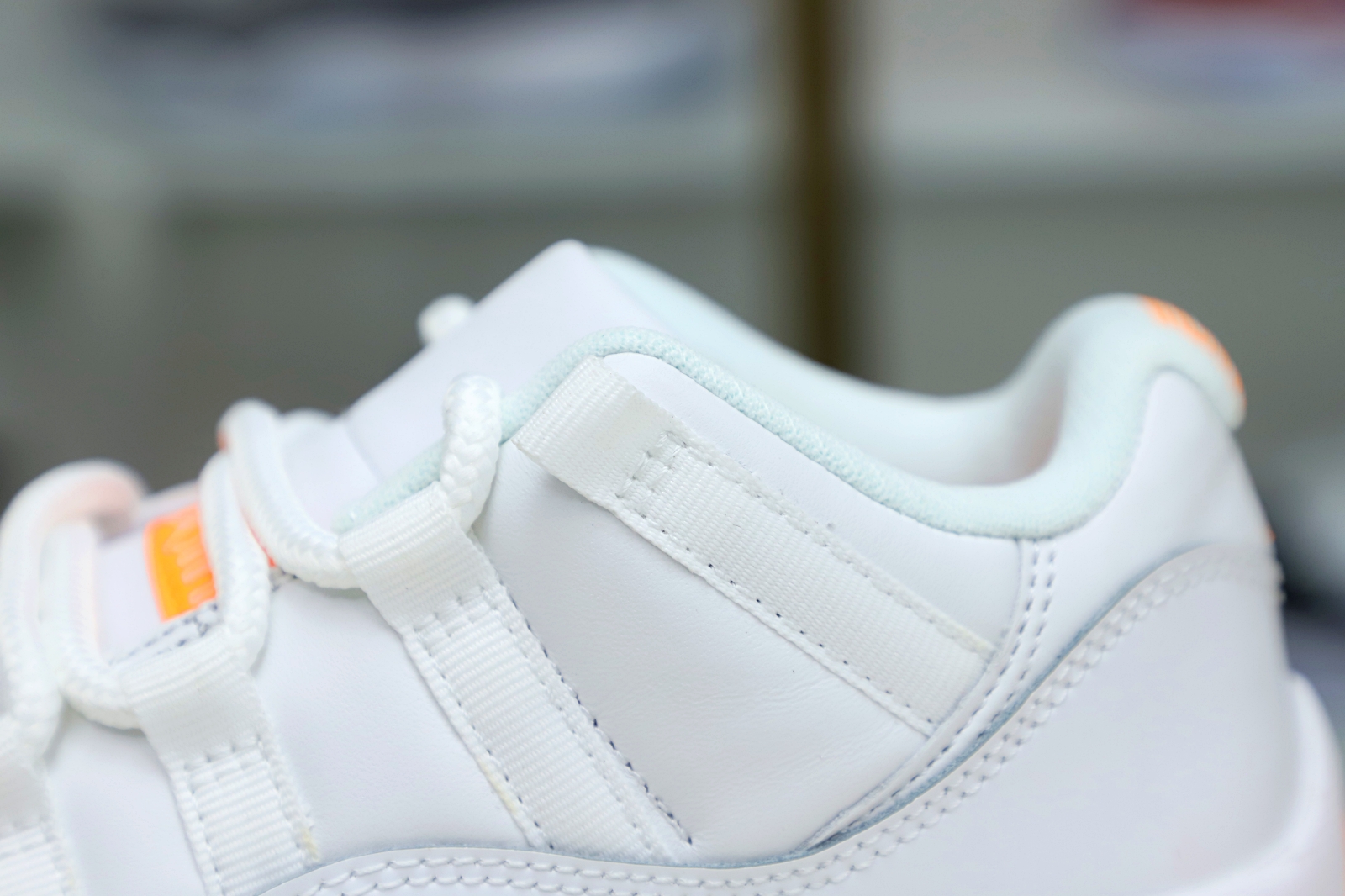 WMNS AIR JORDAN 11 RETRO LOW BRIGHT CITRUS