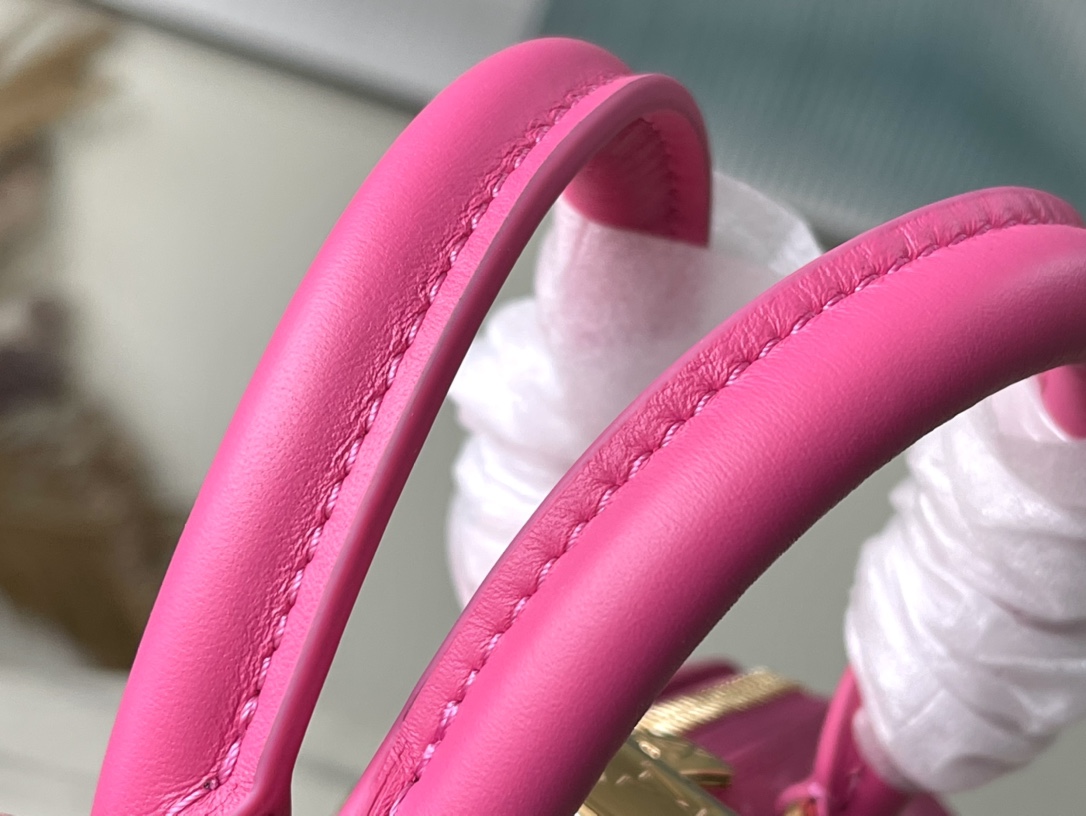 𝐋𝐎𝐔𝐈𝐒 𝐕𝐔𝐈𝐓𝐓𝐎𝐍    M22596