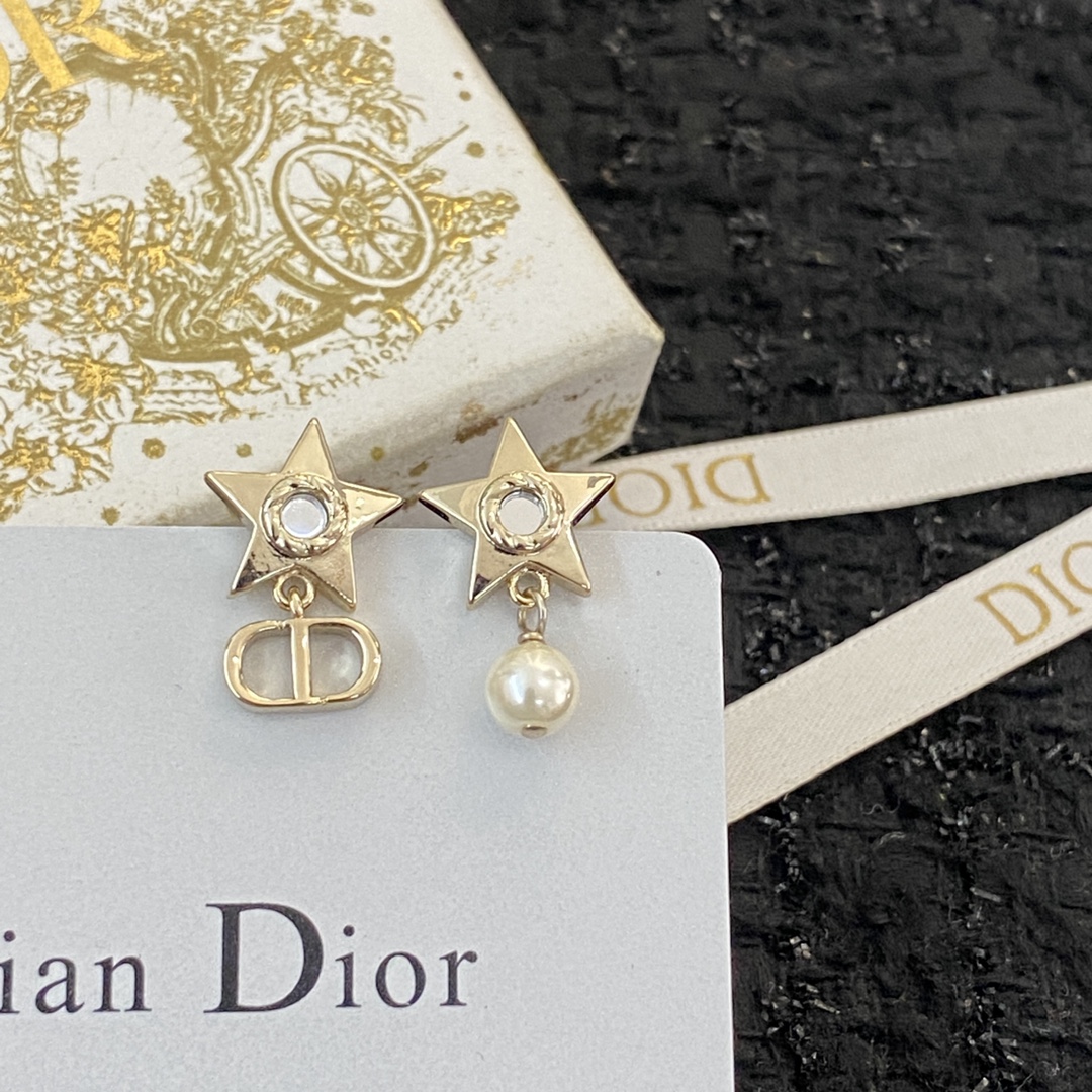 Dior stud earrings