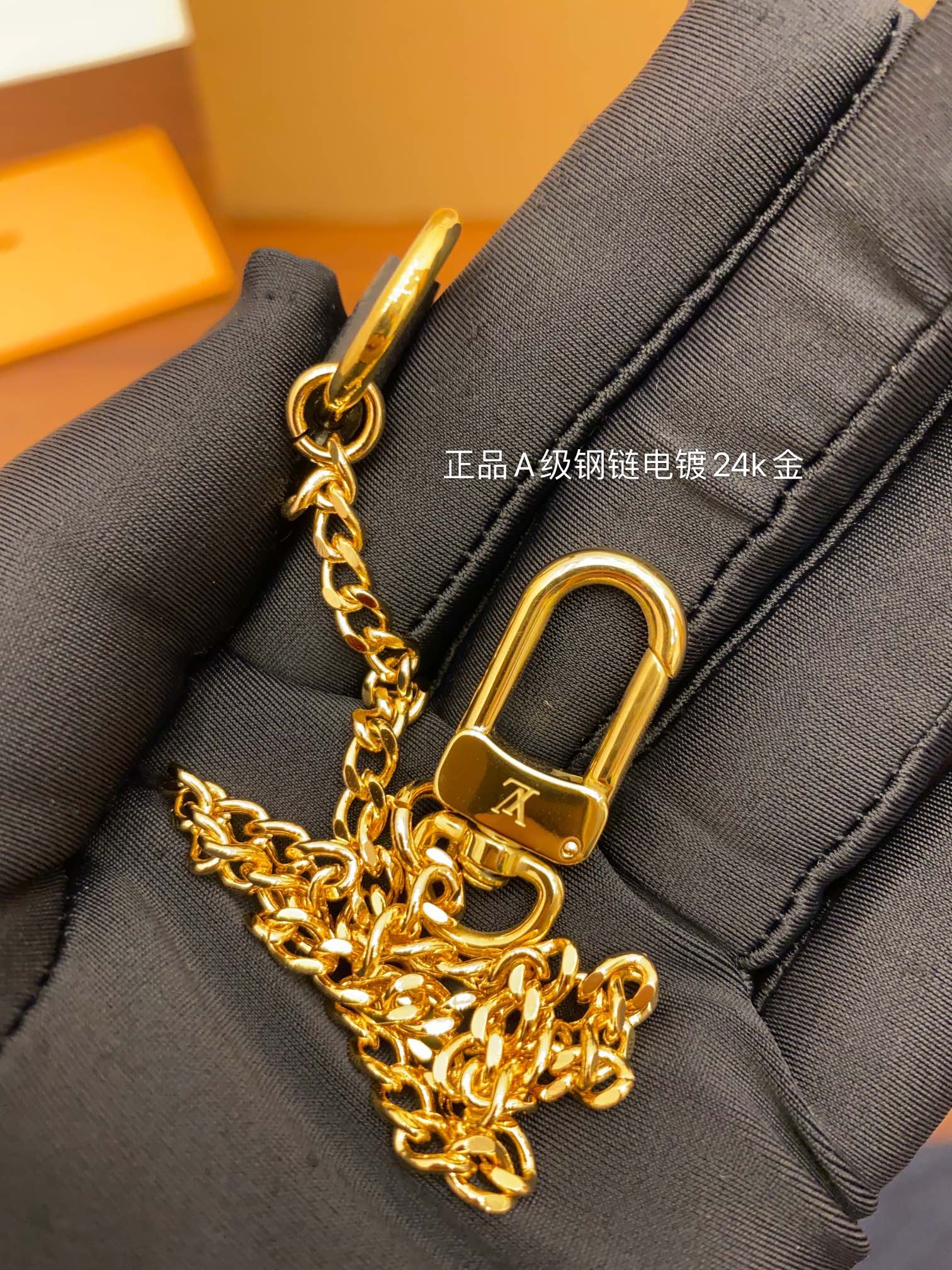 Louis Vuitton Mahjong bag M80732