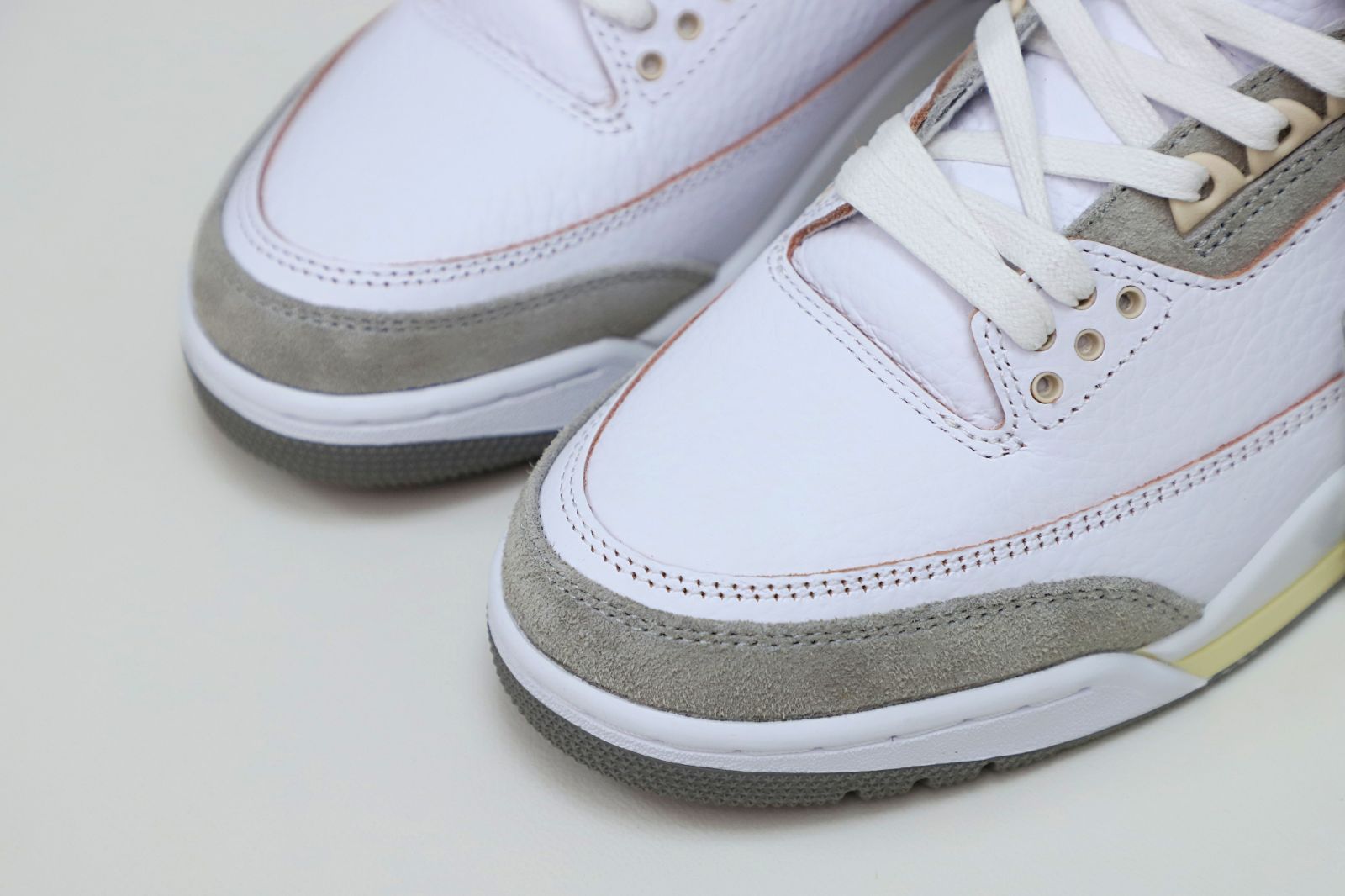 MANIRE X WMNS AIR JORDAN 3