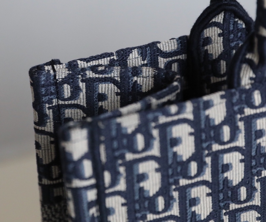 DIOR TOTE blue Oblique pattern