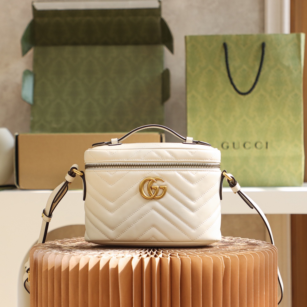 GUCCI 𝐌𝐚𝐫𝐦𝐨𝐧𝐭 #672253